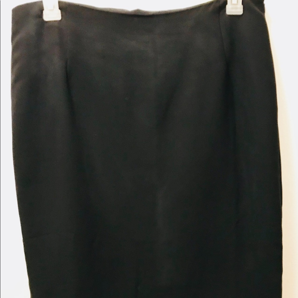 Black stretchy skirt Shape FX